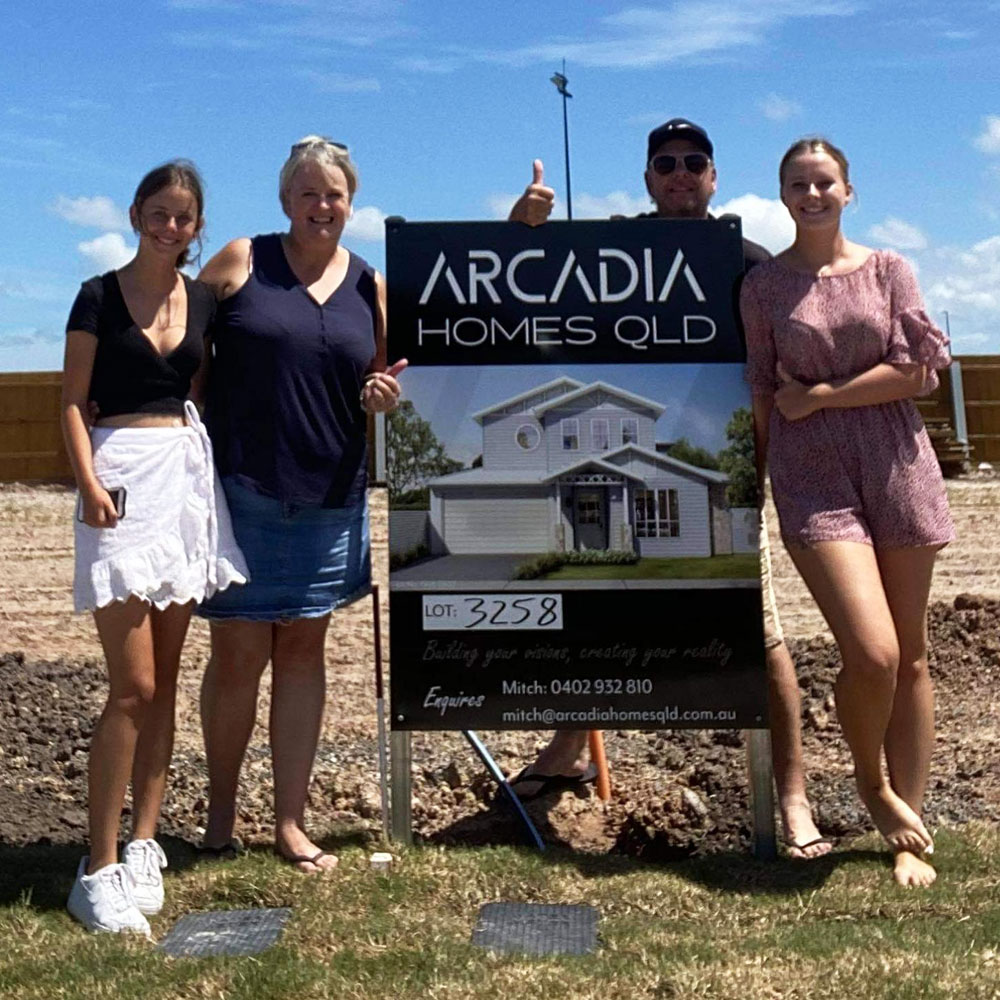 Arcadia Homes QLD happy customers